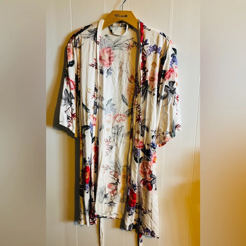 LE Rose Floral Kimono Robe small/medium - Picture 1 of 5
